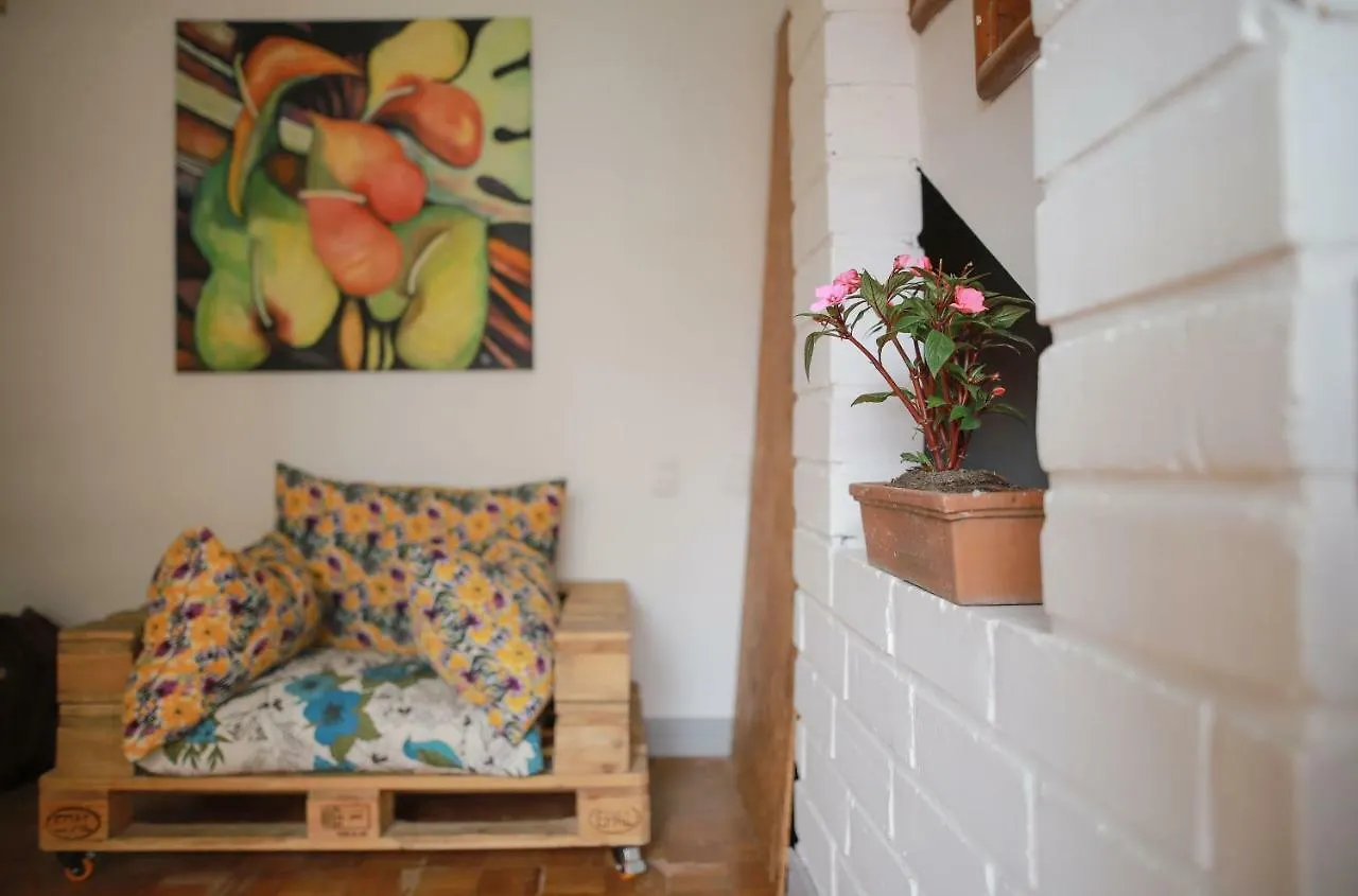 Albaka Guest House B&B